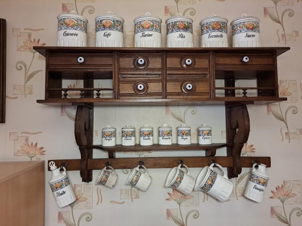 Etagère murale à épices + pots en faïence assortis, Maison & Meubles, Armoires | Étagères, Comme neuf, Enlèvement
