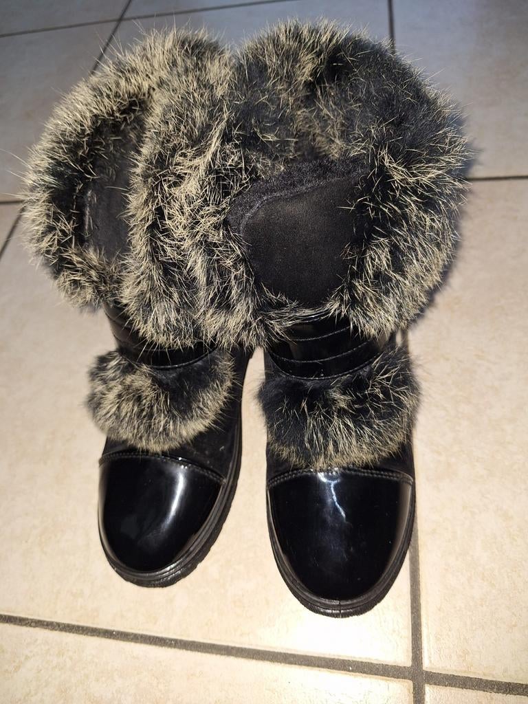 ZWARTE LAKSCHOENEN VOOR DAMES, Ophalen of Verzenden, Zo goed als nieuw, Zwart