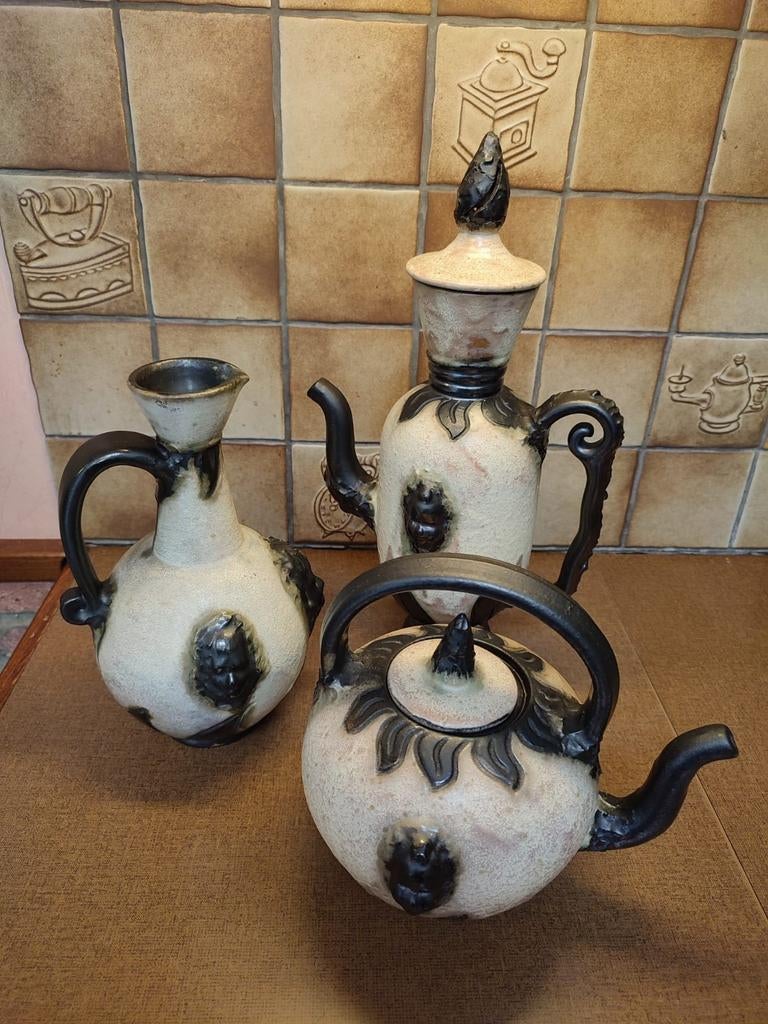 A vendre 3 pots en grès signés SHUBLET, Ophalen