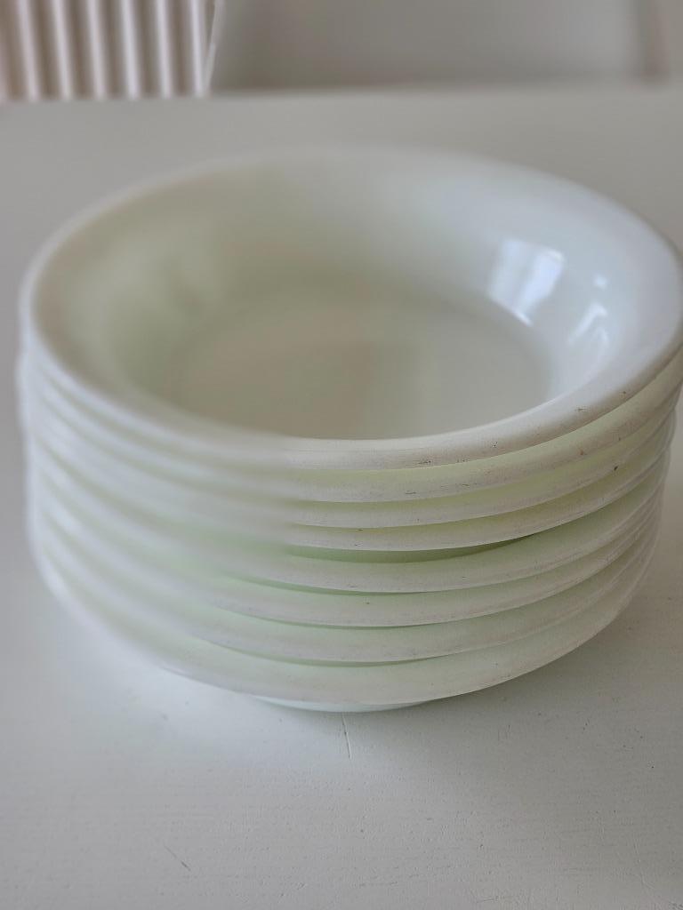 Corning 1951 Glassblower Milk Glass Military Messware, Ophalen