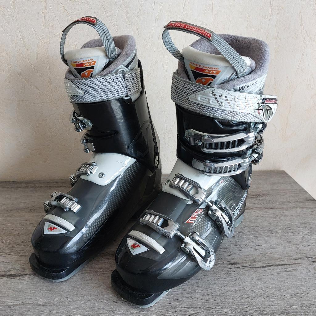 CHAUSSURES DE SKI FEMME NORDICA, TAILLE 25.5 / 39.5, Sport en Fitness, Ophalen, Gebruikt, Schoenen, Nordica