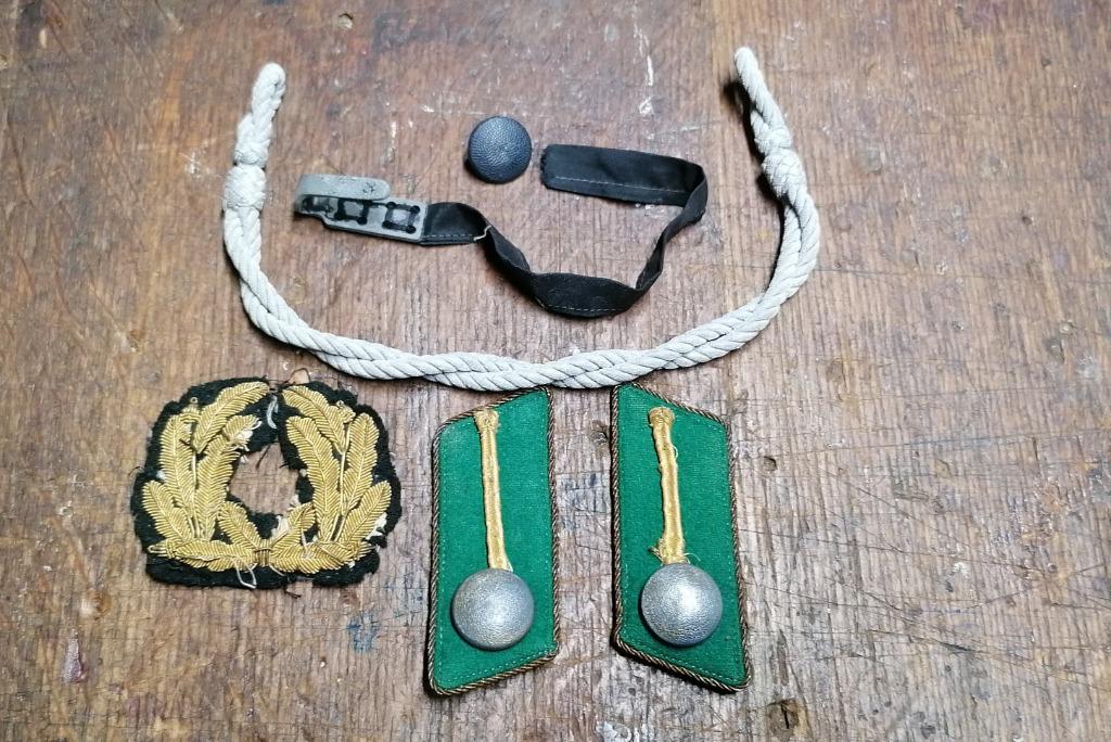 Lot militaire Allemand WW2 litzen schirmutze, Collections, Objets militaires | Seconde Guerre mondiale, Envoi