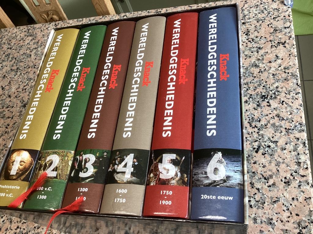Knack WERELDGESCHIEDENIS 6 delen Nieuwstaat, Boeken, Ophalen, Zo goed als nieuw