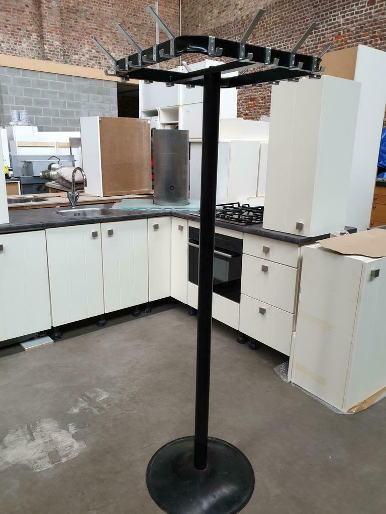 Professionele kapstokken, 20 hakken 165 cm hoog, Enlèvement