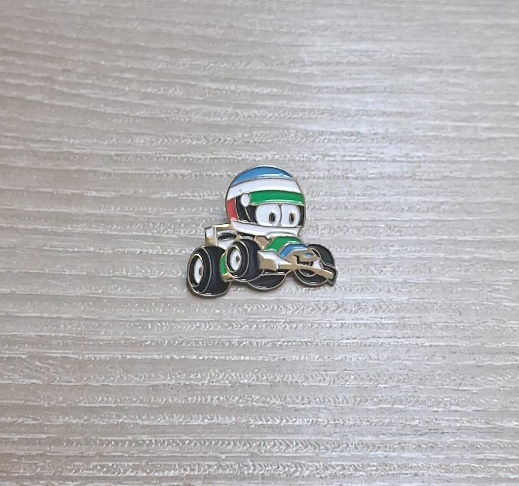 PIN - F1 - FORMULE 1 - RACING CAR, Verzenden, Gebruikt, Sport, Speldje of Pin