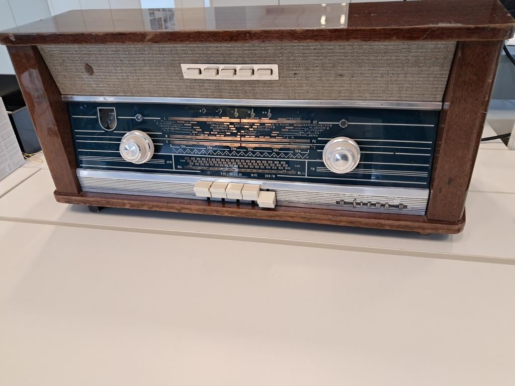 Gereviseerde Siera buizenradio jaren 60, Audio, Tv en Foto, Radio's, Ophalen, Zo goed als nieuw, Radio