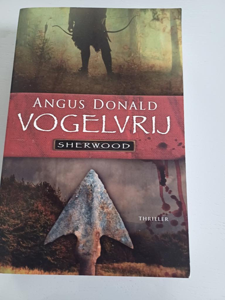 Vogelvrij, Europa overig, Angus Donald, Ophalen of Verzenden, Zo goed als nieuw