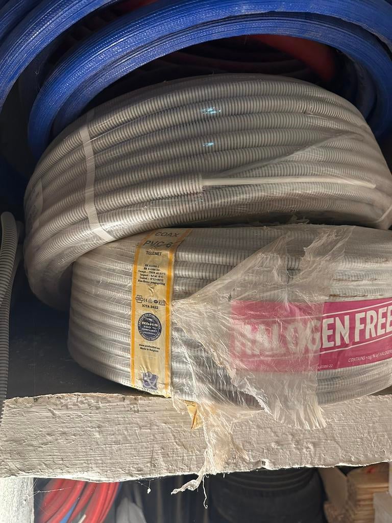 UTP EN COAX KABEL IN 1 buis! KOOPJE DUS!, Doe-het-zelf en Bouw, Ophalen, Nieuw