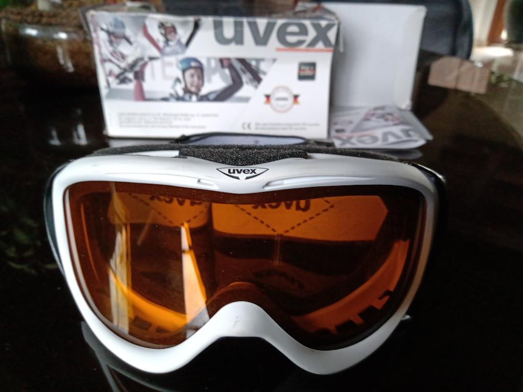 Nieuwe UVEX skibril, voor volwassen mensen, met doos en zak., Ophalen of Verzenden, Nieuw