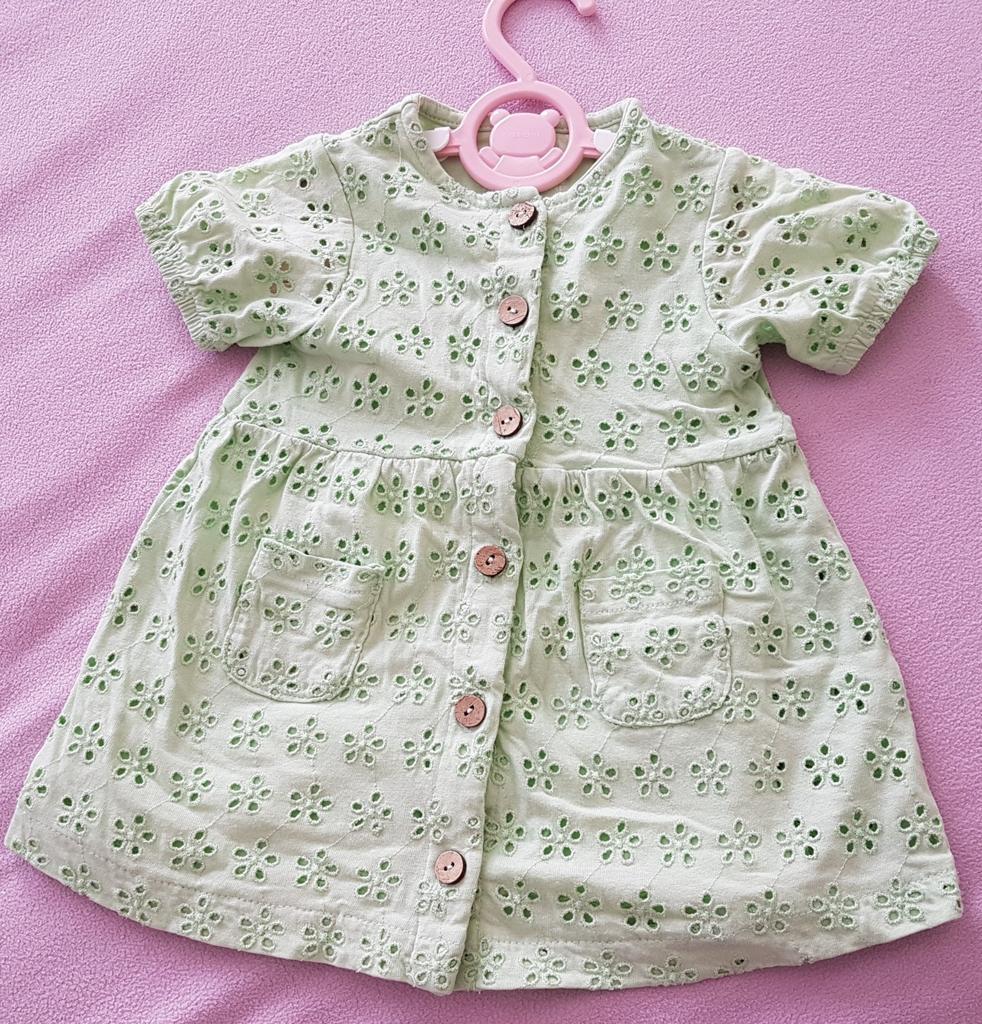 Robe en dentelle vert menthe avec doublure en coton, Enlèvement ou Envoi, Comme neuf, Taille 68