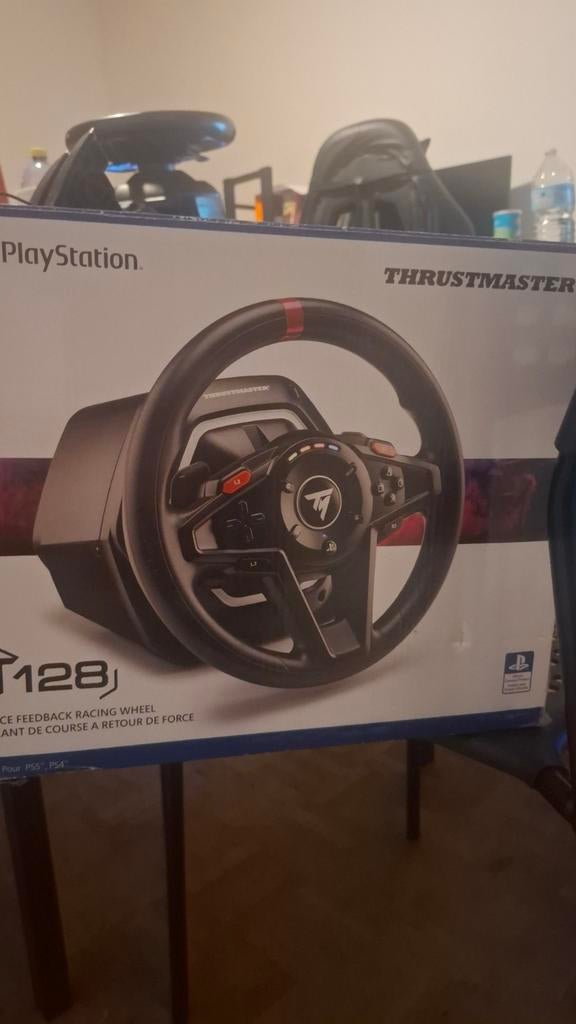 Thrustmaster T128 PC/CONSOLE. En très bon état, 1 joueur, Comme neuf, Course et Pilotage, À partir de 3 ans