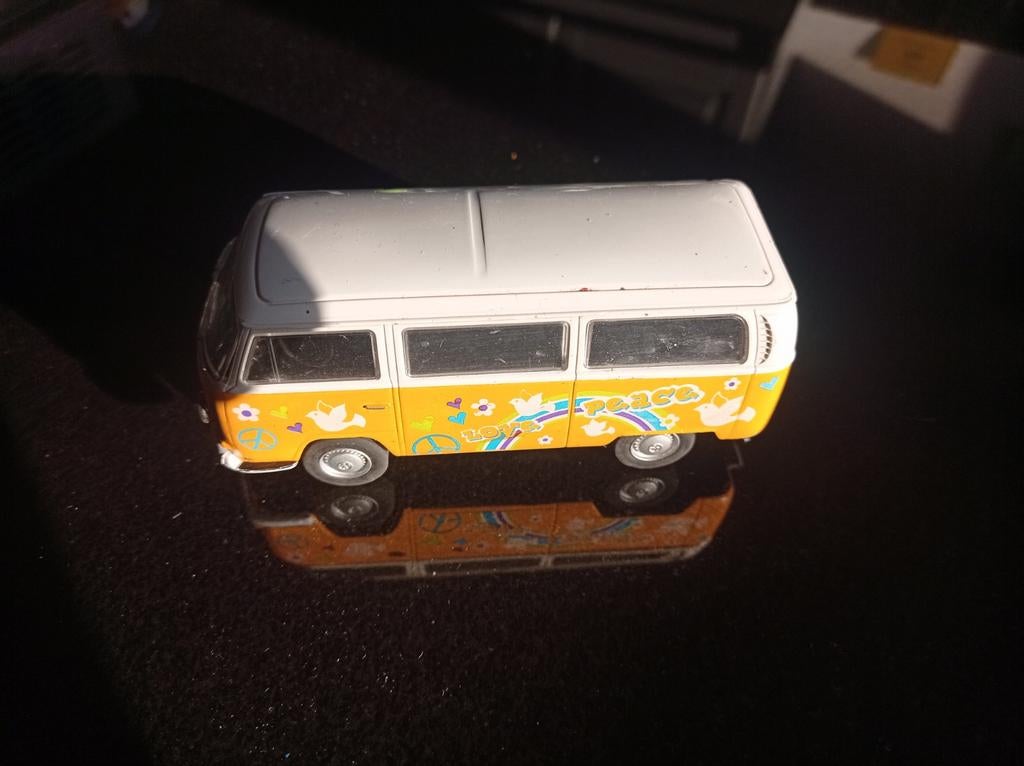 Welly numéro 42347 - 1972 Volkswagen bus T2, Enlèvement ou Envoi