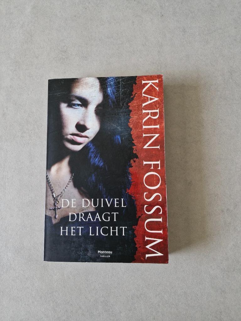 De duivel draagt het licht - Karin Fossum, Boeken, Thrillers, Scandinavië, Verzenden