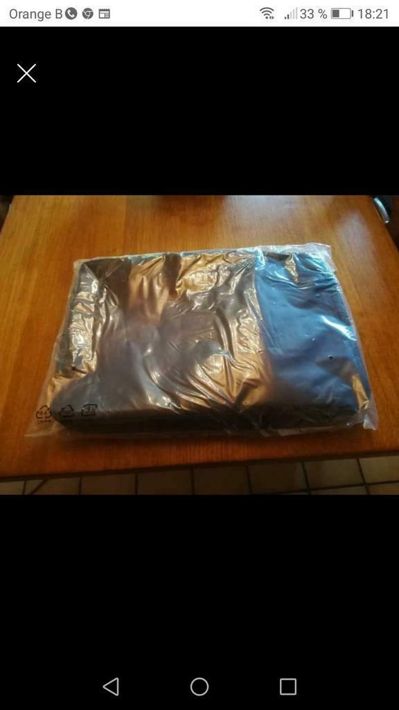 Vend housse d'ordinateur ( Asus ), Comme neuf