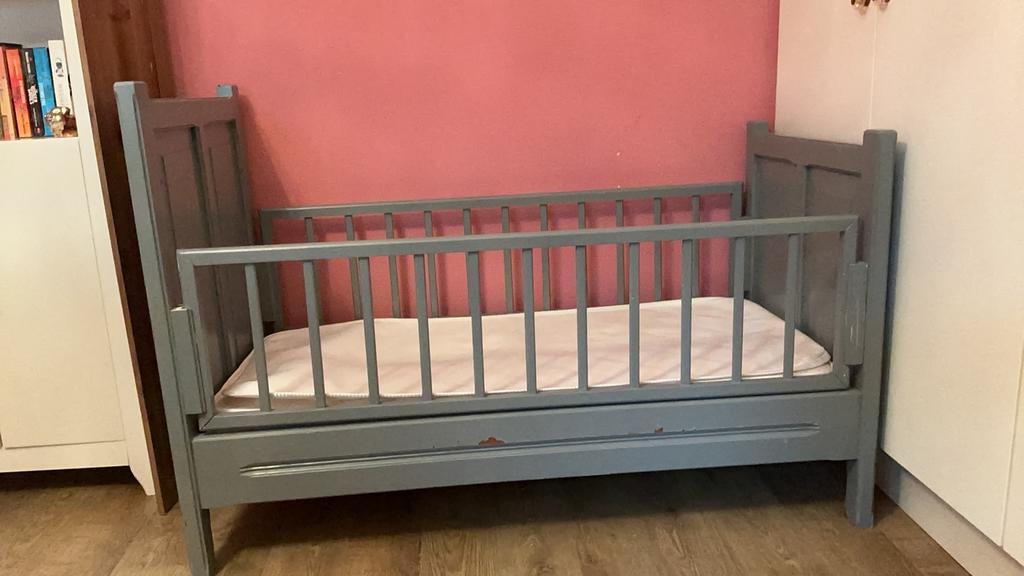 Kinderbedje, Matelas, Moins de 70 cm, Enlèvement, Utilisé