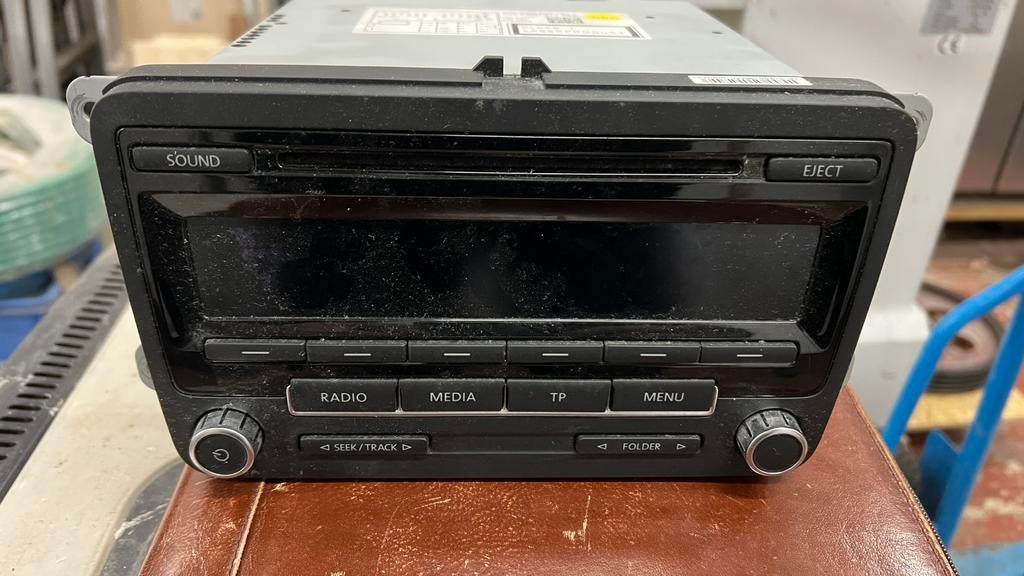 VW 2din radio, Enlèvement, Comme neuf