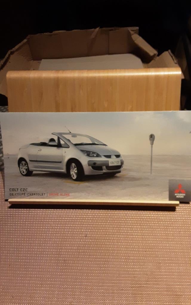Mitsubishi colt czc brochure, Enlèvement ou Envoi, Comme neuf, Mitsubishi