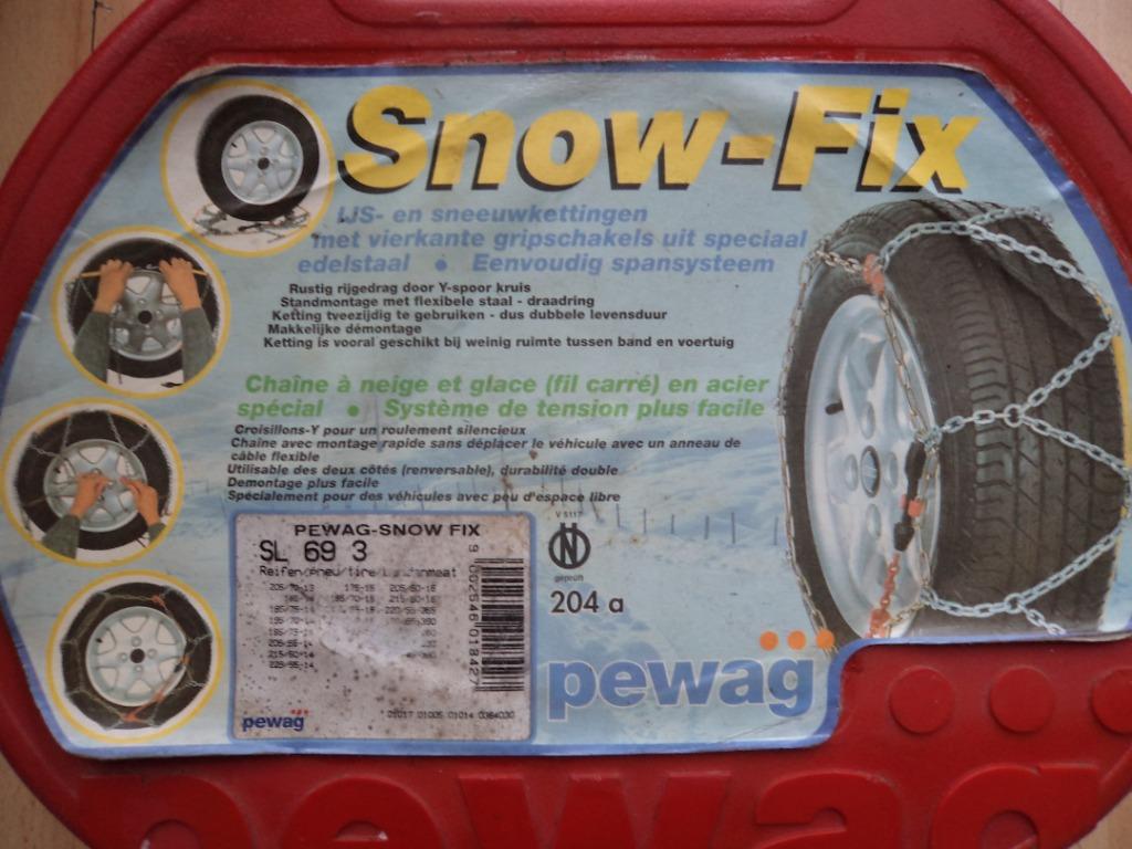 Chaînes à neige Snow-fix pour pneus 13 à 16 pouces TB état, Enlèvement, Comme neuf