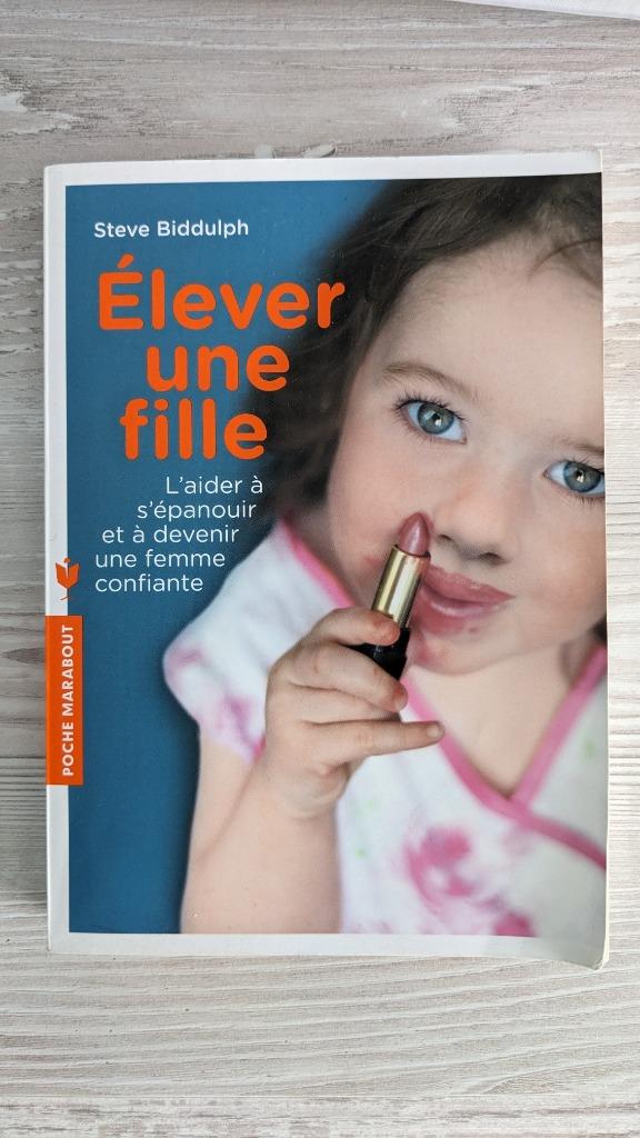 Een meisje opvoeden, Ophalen of Verzenden, Zo goed als nieuw, Opvoeding tot 6 jaar