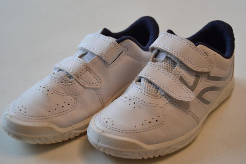 Basket de gym 30 fille ou garçon (decathlon), Garçon ou Fille, Decathlon, Comme neuf, Enlèvement