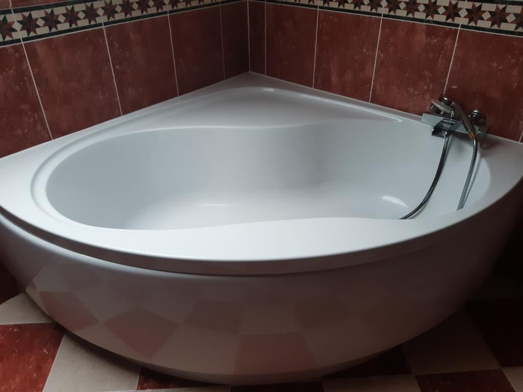 Baignoire d'angle 1m48 de côtés, Enlèvement