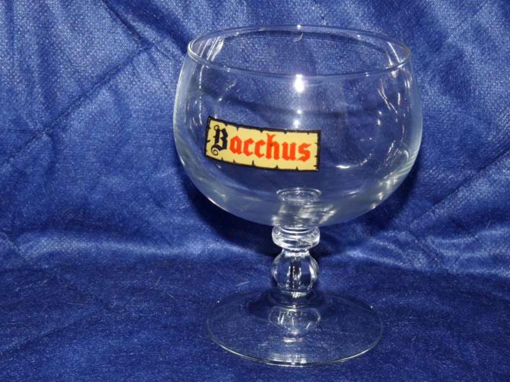 Oud Bacchus glas, Verzamelen, Biermerken, Ophalen of Verzenden, Glas of Glazen