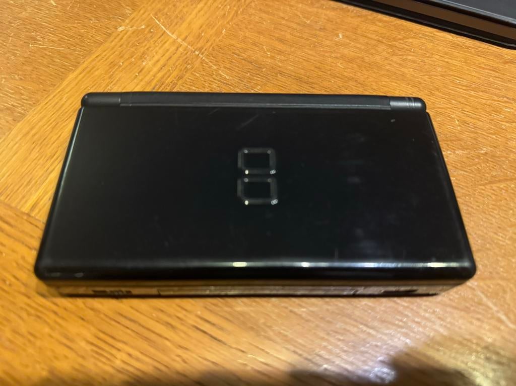 Nintendo ds lite, Games en Spelcomputers, Ophalen of Verzenden, Zo goed als nieuw
