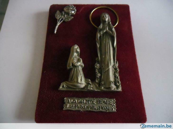 Zeer mooi frame van de Maagd Maria, met de hand gebeiteld, Antiek en Kunst, Antiek | Religieuze voorwerpen, Verzenden