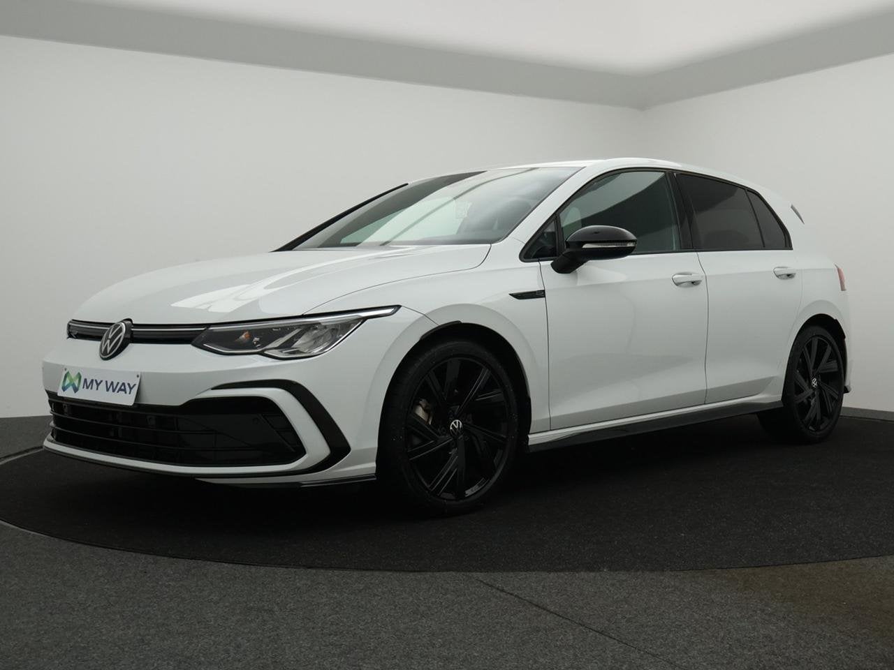 Volkswagen Golf VIII Golf 1.5 eTSI R-Line 150PK *AUTOMAAT*ZE, Auto's, Automaat, 129 g/km, Wit, Golf