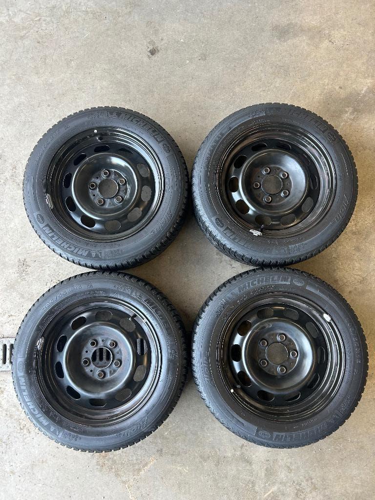 Banden BMW 5x120 Michelin Alpin 5mm, Auto-onderdelen, Banden en Velgen, Ophalen, Gebruikt, 16 inch, Band(en)