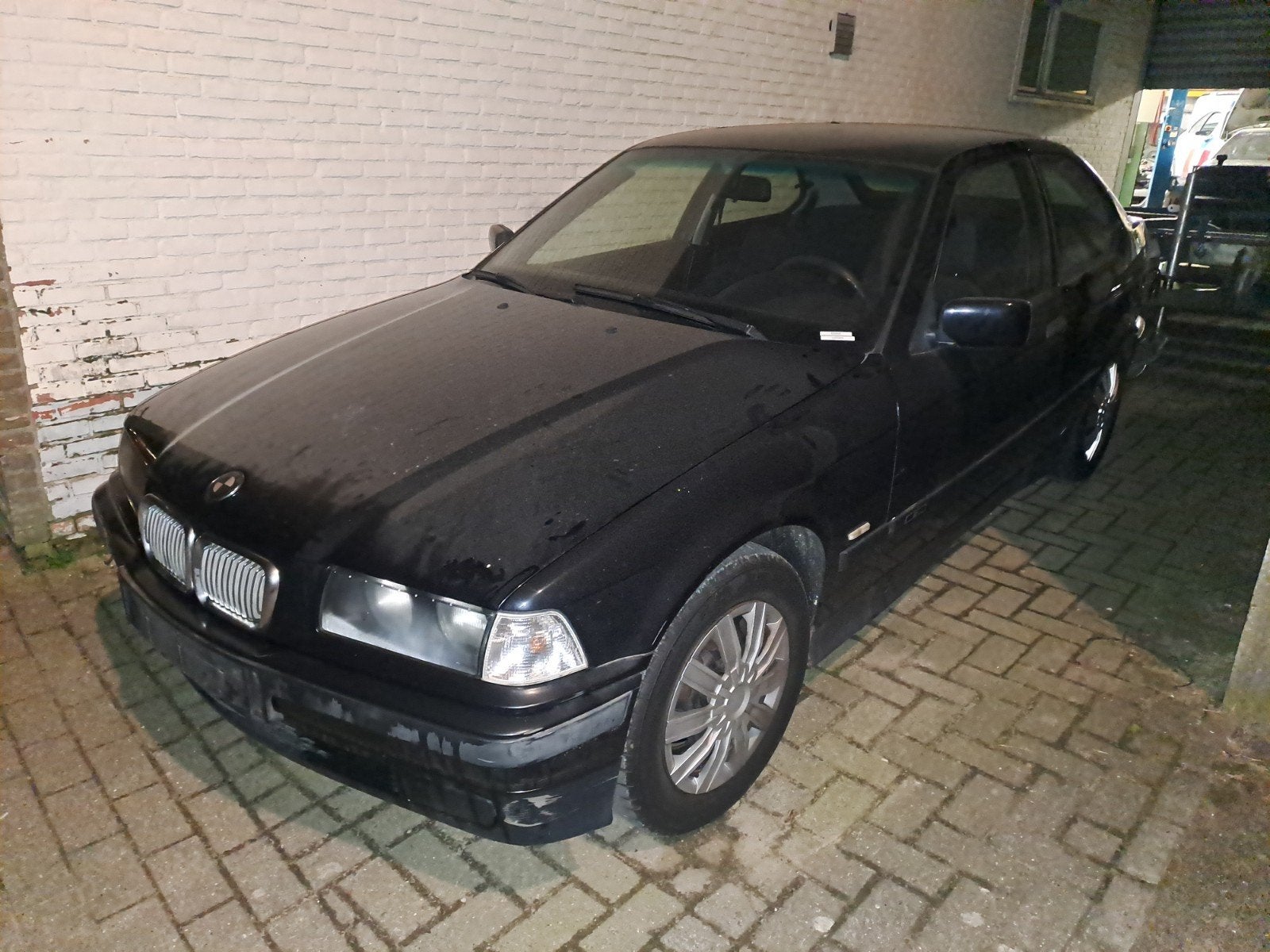 Récupérez la BMW e36  : faire offre des 750 eu, Entreprise, Achat, BMW