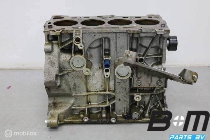 Onderblok VW Passat 1.4 TSI CZCA 04E103011DH, Gebruikt