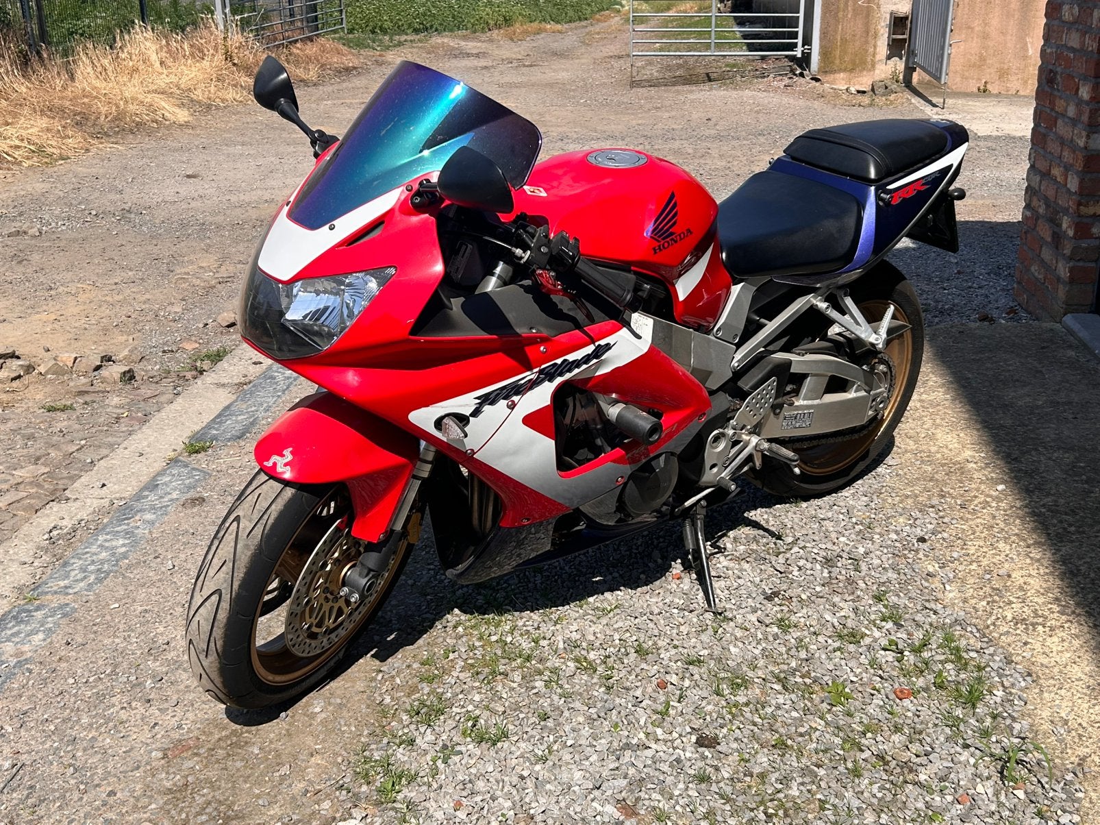 CBR 929 RR, Motoren, Particulier