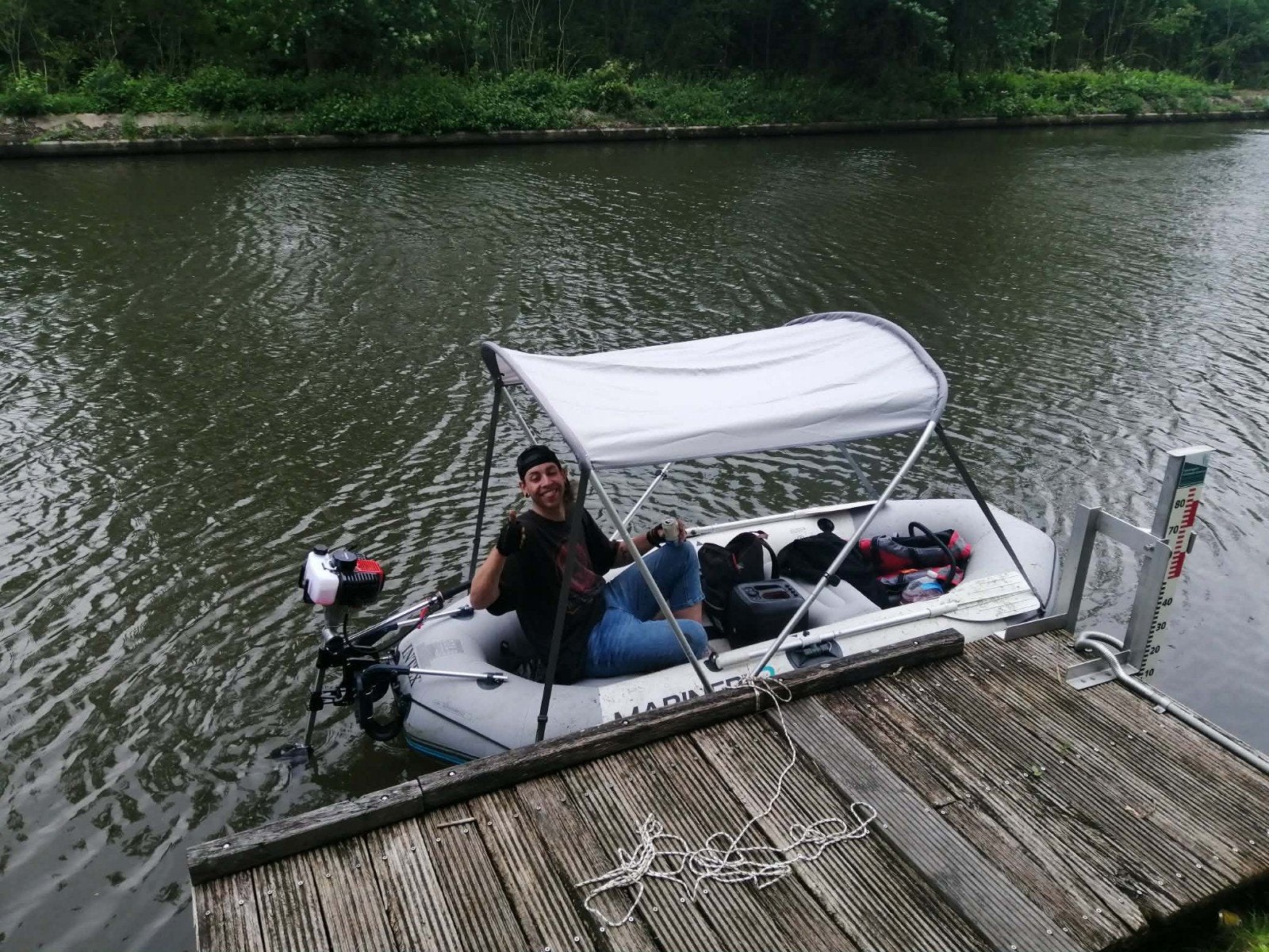 Rubberboot met dakje & motor (beste vriend niet inbegrepen), Enlèvement, 3 m, Essence