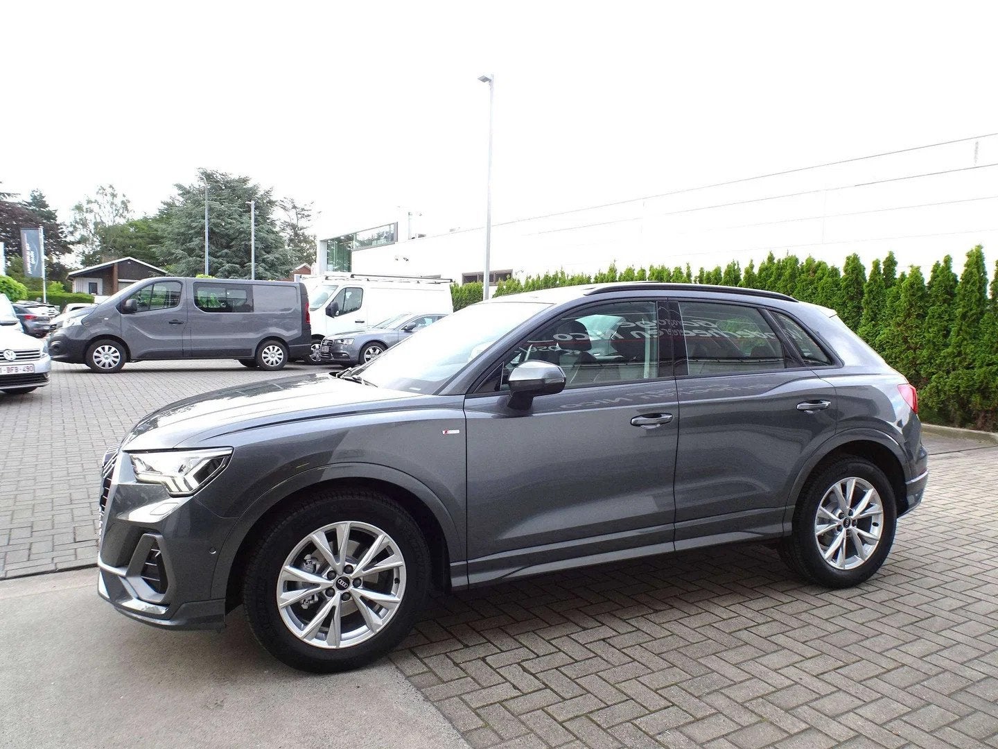 Audi Q3 35TFSi S-Line S-Tronic PANODAK,VIRTUAL,CARPLAY,CAMER, Autos, Argent ou Gris, Achat, Entreprise, Noir