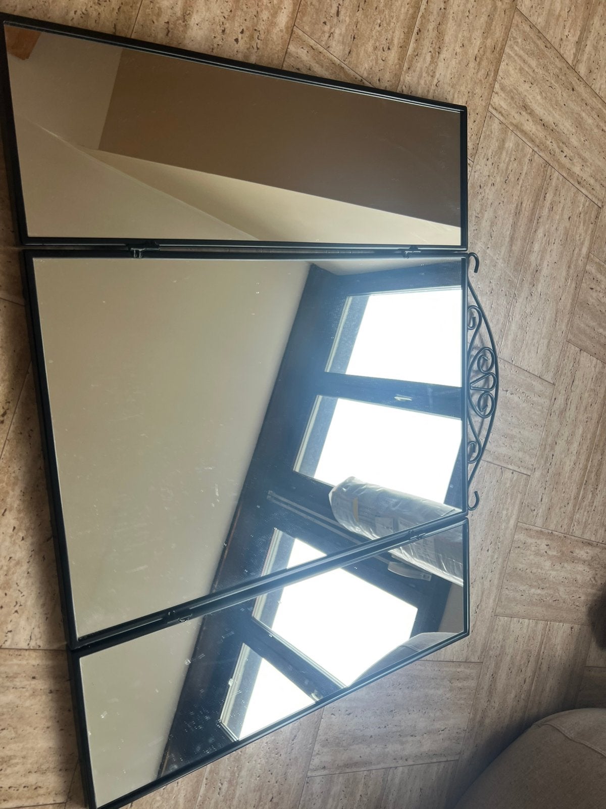 Opklapbare spiegel ikea zwart, Ophalen, Zo goed als nieuw