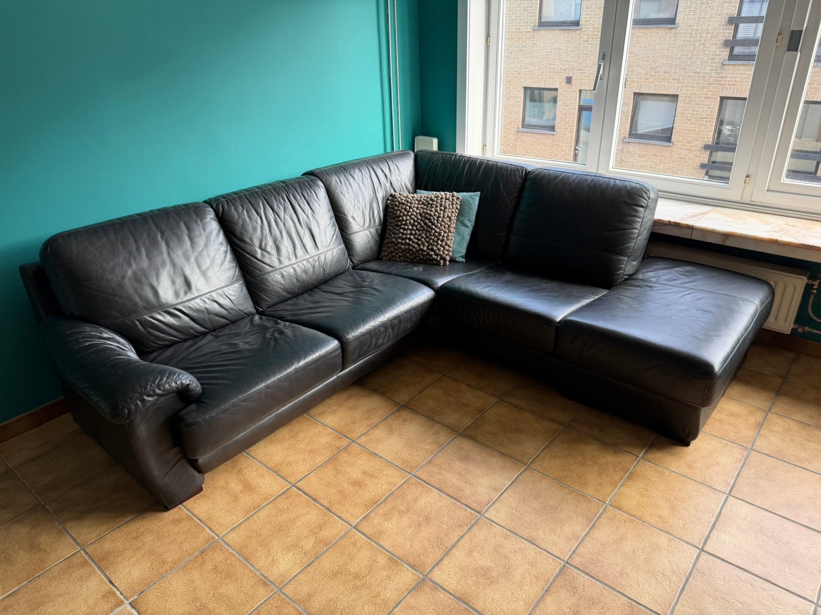Hoeksalon leder, Enlèvement, Utilisé, Cuir