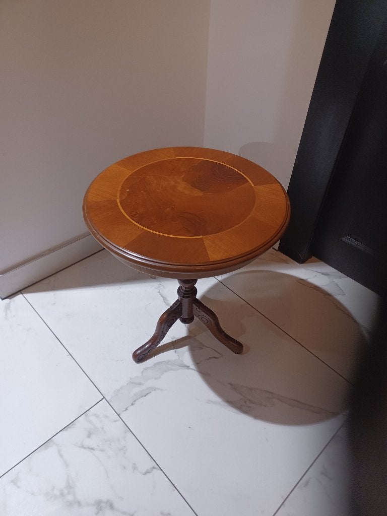 Houten decoratie bijzettafel op 3 poten, Ophalen, Rond, Hout