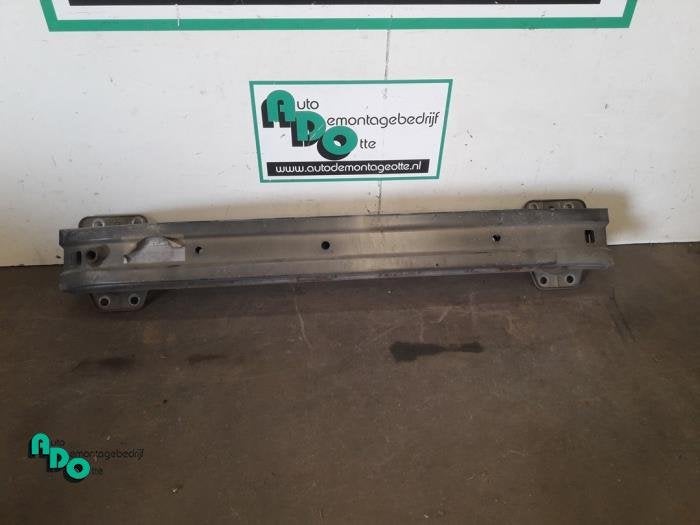 Cadre pare-chocs avant d'un Fiat Fiorino (Fiorino 08-), -, 3 mois de garantie, Utilisé, Fiat