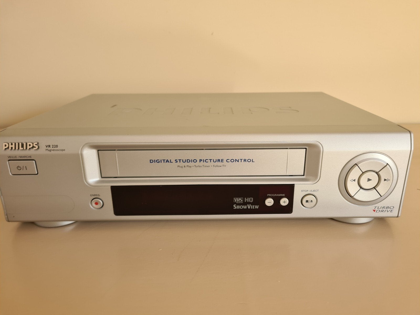 Philips videorecorder met afstandsbediening, Audio, Tv en Foto, Videospelers, Ophalen