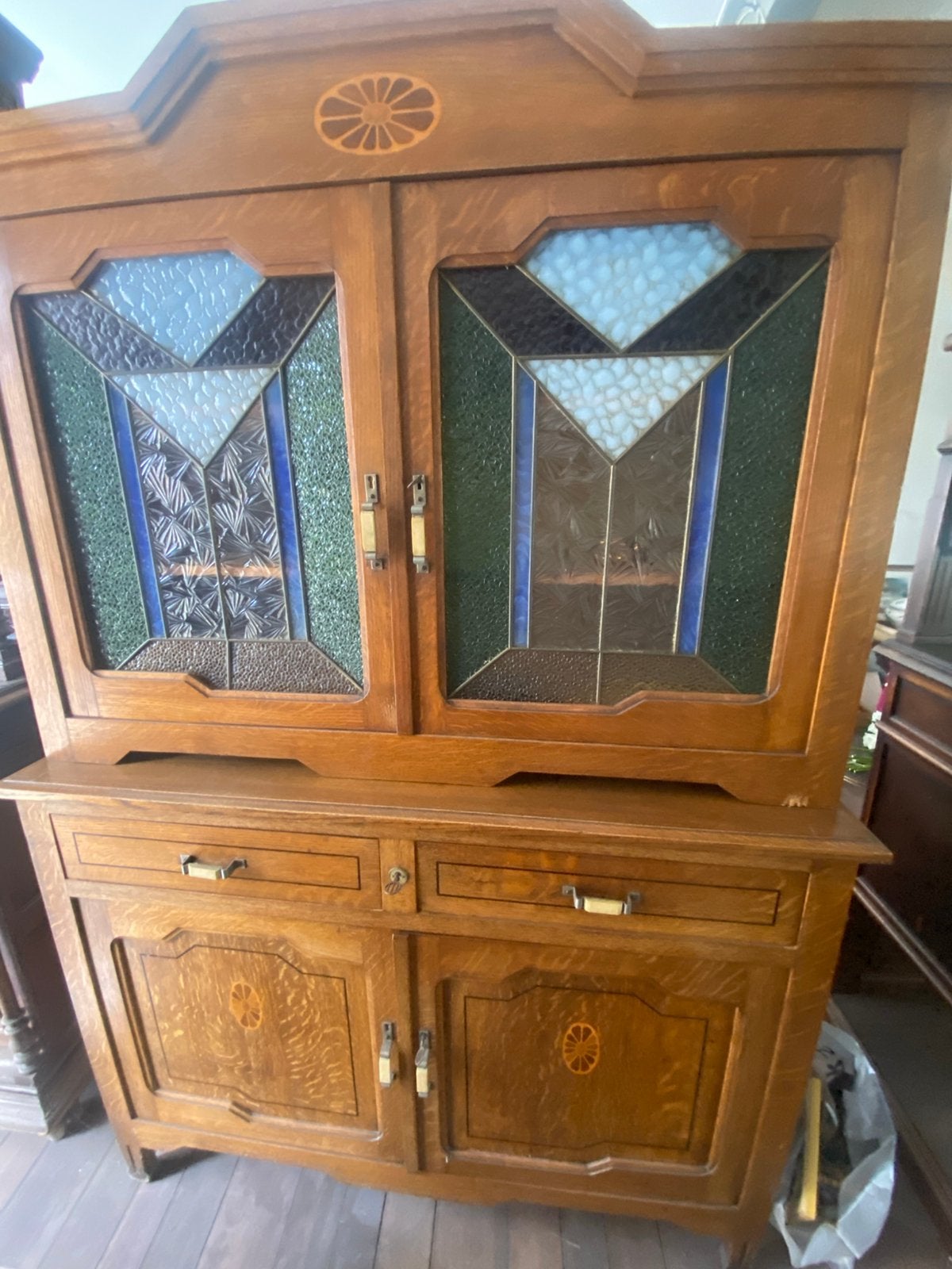 Vintage kast, Huis en Inrichting, Ophalen, Zo goed als nieuw, Glas