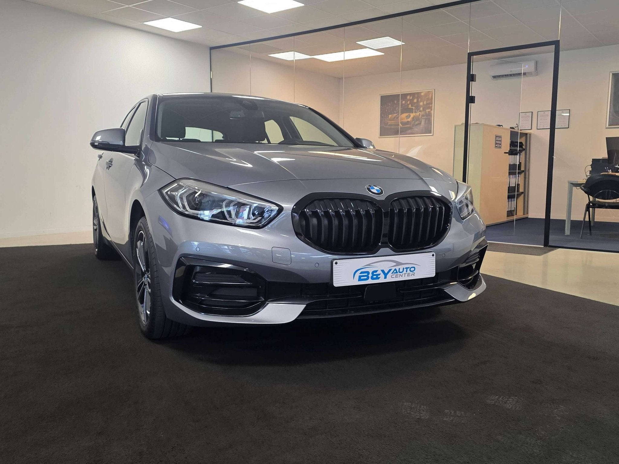 BMW 1 Serie 116 116iA OPF Sport Edition 3jaar BMW garantie, Argent ou Gris, Achat, Entreprise, Noir