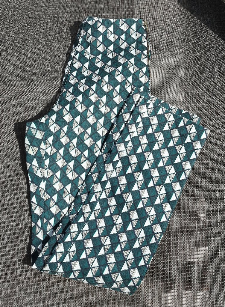 Nieuwe rechte broek T34 - H&M, Kleding | Dames, Broeken en Pantalons, H&M, Nieuw, Ophalen of Verzenden, Maat 34 (XS) of kleiner