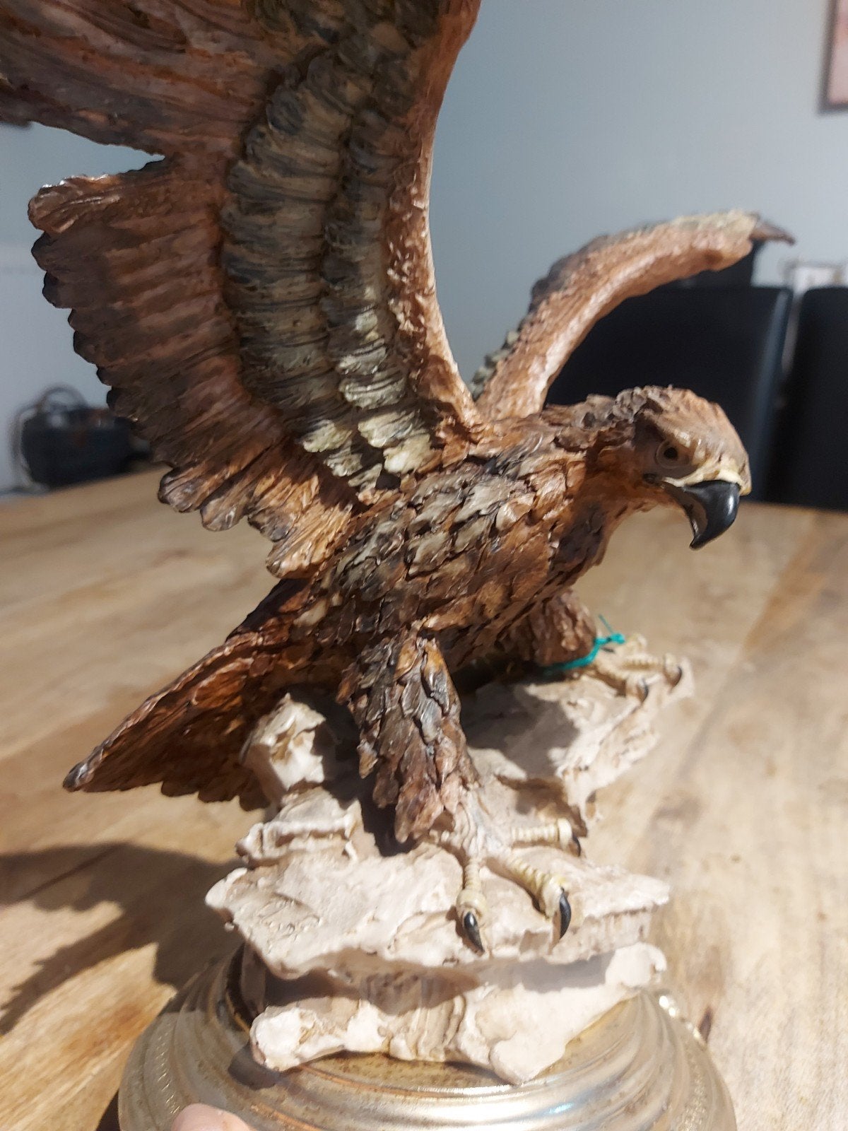 Belle et impressionnante statue d'aigle avec certificat, Enlèvement ou Envoi