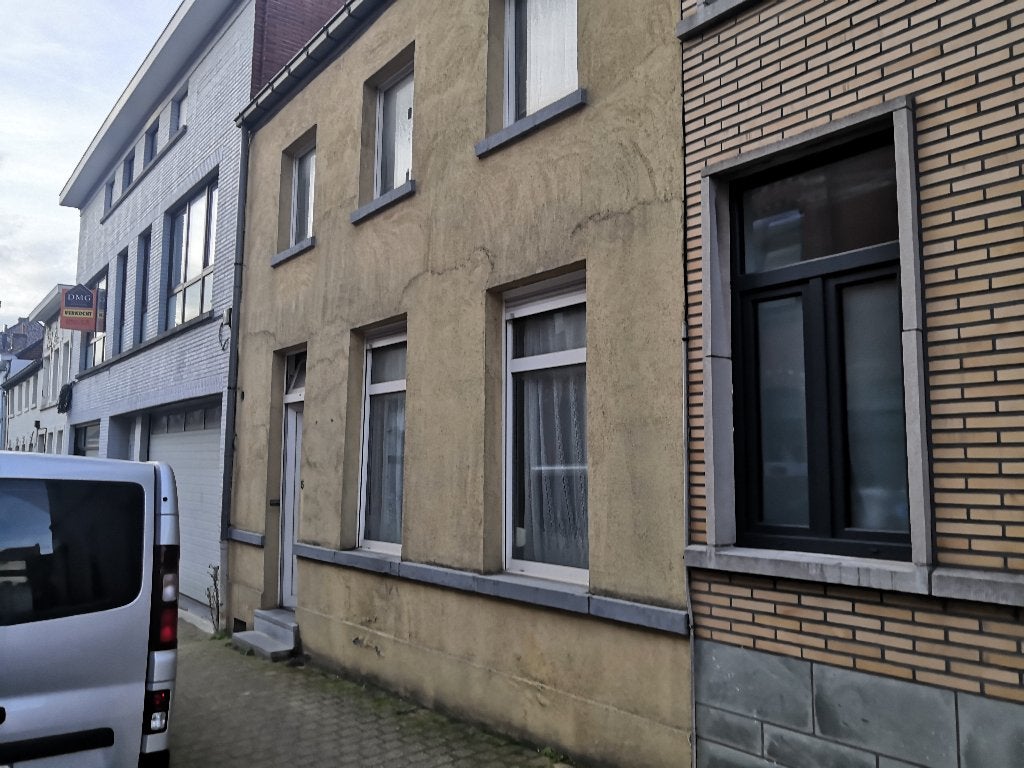 Gezellige rijwoning in het centrum van Ronse, Provincie Oost-Vlaanderen, 82 m², Tussenwoning, Verkoop zonder makelaar