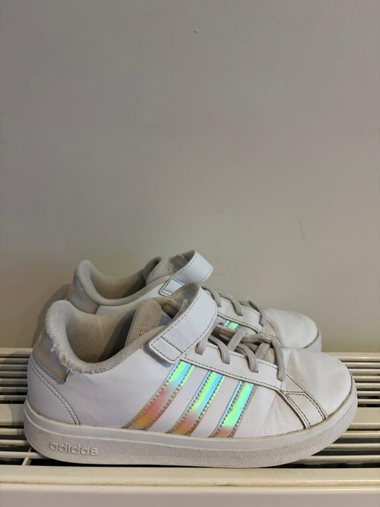 Adidas sneakers, maat 35, Kinderen en Baby's, Kinderkleding | Schoenen en Sokken, Ophalen, Gebruikt, Jongen of Meisje, Schoenen