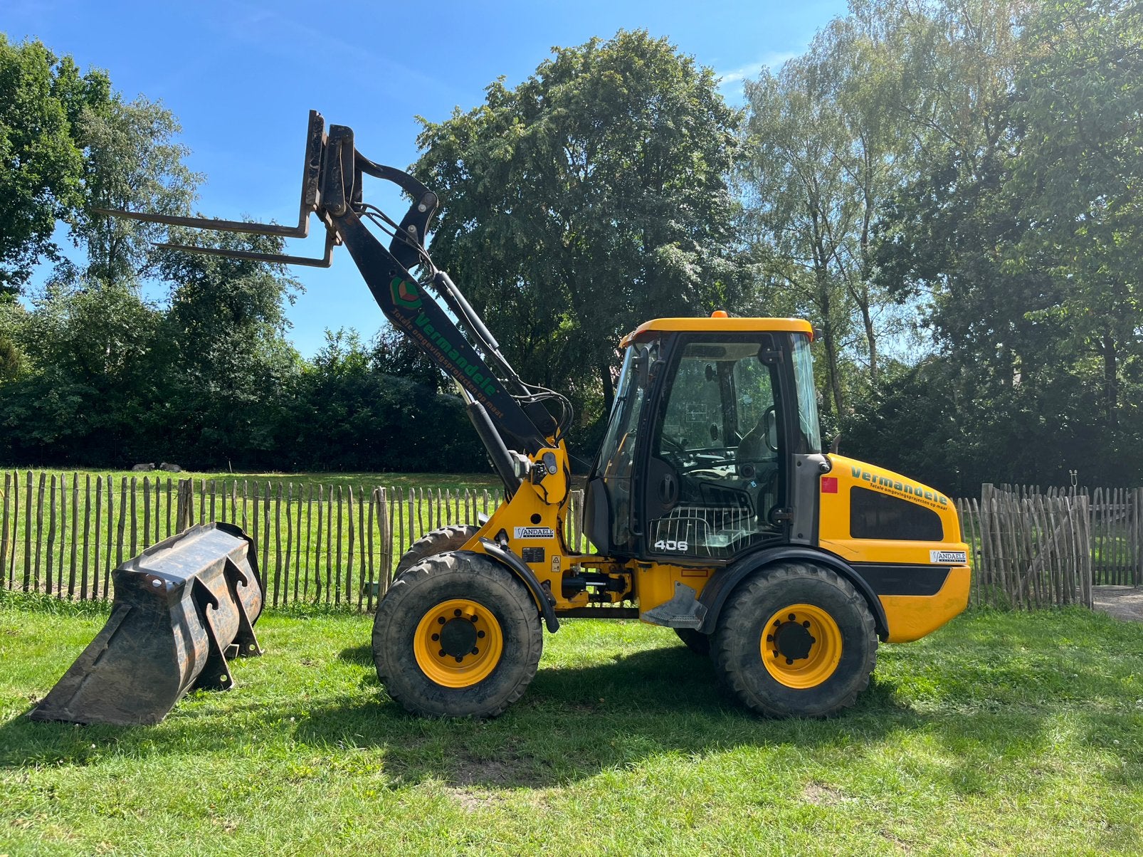 Jcb 406 5 tons kniklader BJ2018 met slechts 2400 uur, Enlèvement ou Envoi