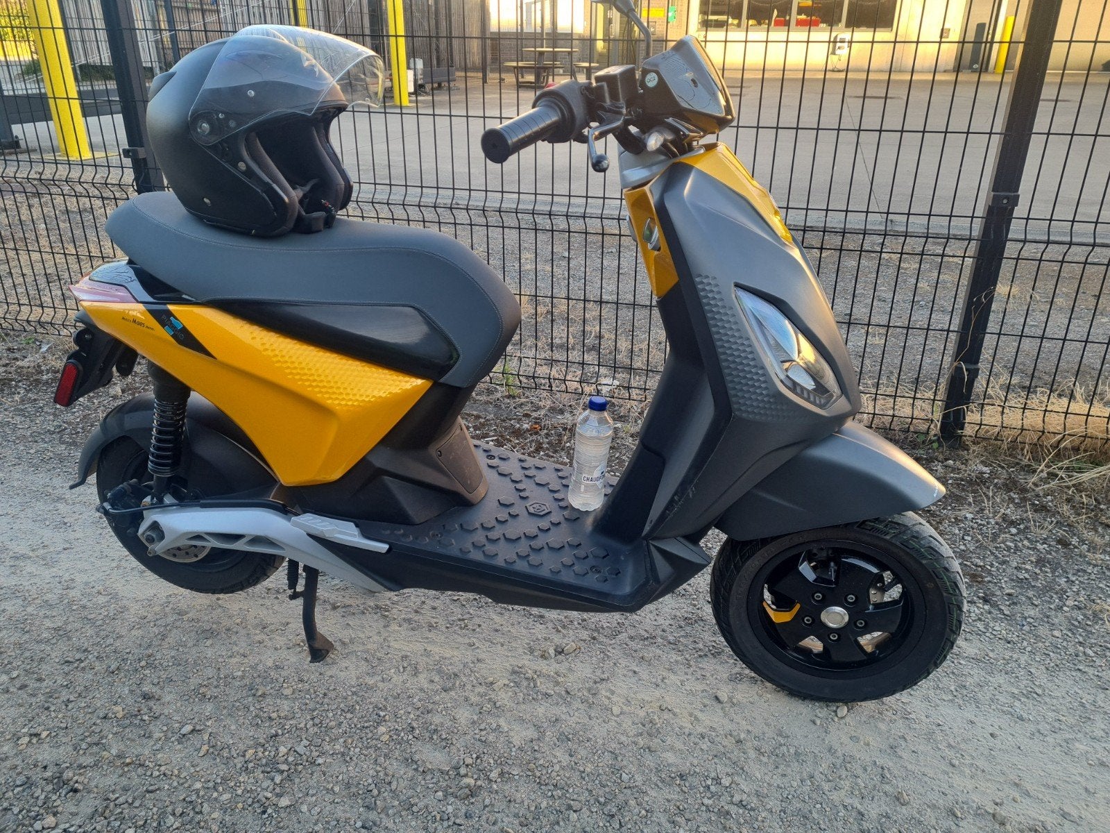 Piaggio one(elektrische scooter), Ophalen, Klasse A (25 km/u), Elektrisch