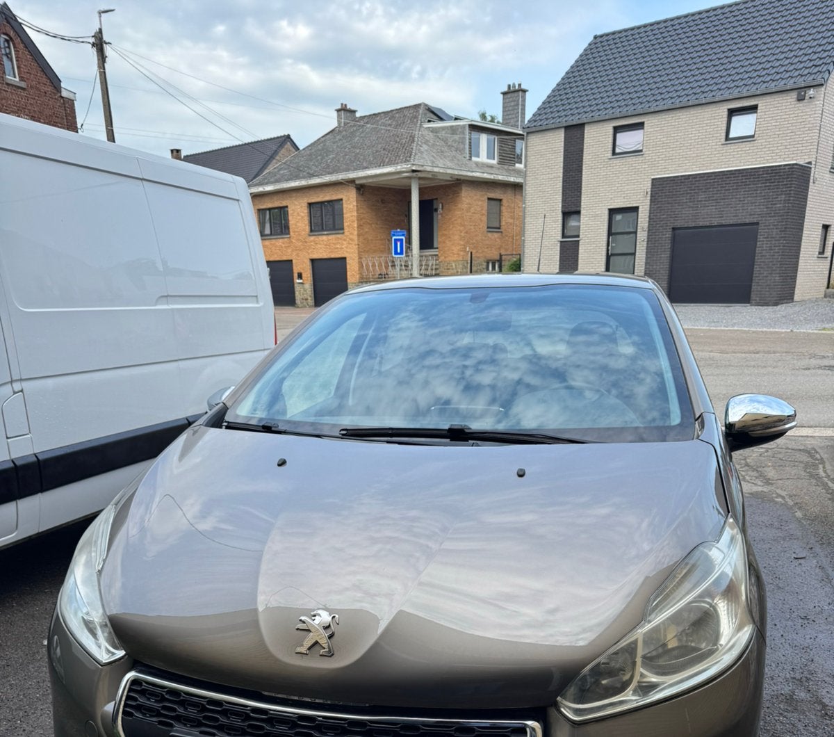 Superbe Peugeot 208 carnet d’entretien complet !!!, Euro 5, Achat, Climatisation automatique, Boîte manuelle