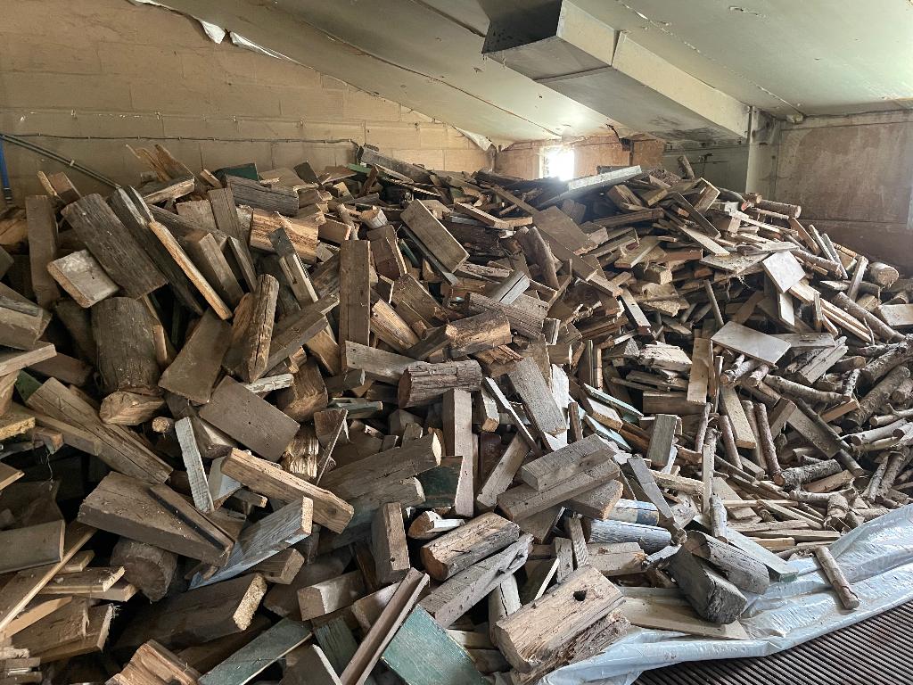Gezaagd afvalhout, Tuin en Terras, Brandhout, 6 m³ of meer, Ophalen, Overige houtsoorten, Blokken